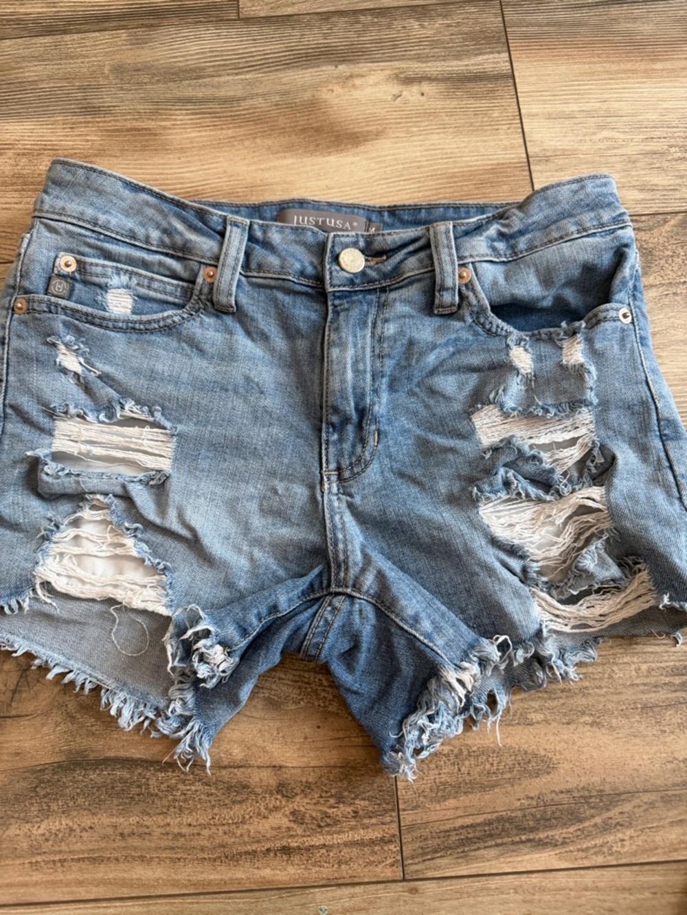 Just USA Distressed Denim Shorts Women’s Medium Frayed Raw Hem Blue Jean Shorts